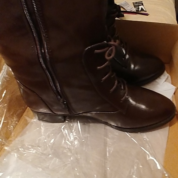 Boots - Picture 3 of 5